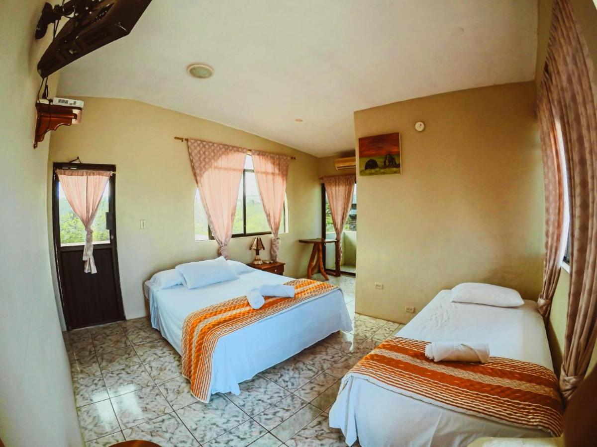 Casa De Nelly Hotel Puerto Baquerizo Moreno Luaran gambar